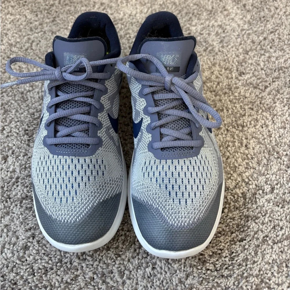 Nike Kid's Free RN 2017 (Size 6) Gray & Blue
